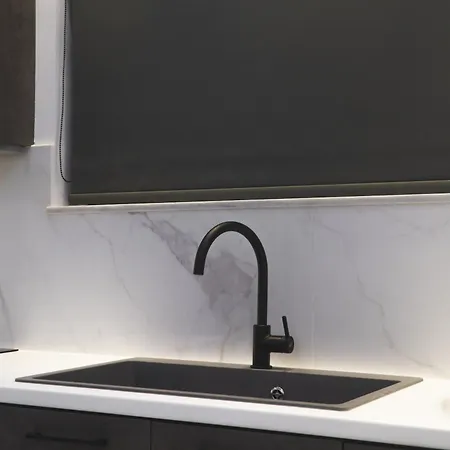 Apathera - Modern In Zakynthos