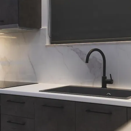 Apathera - Modern In Zakynthos * Kalamákion